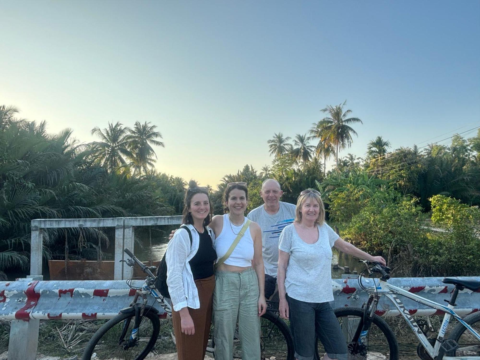 Homestay Bentre Coco Lodge Ben Tre Exterior foto